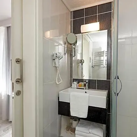 Dream Bosphorus 3*